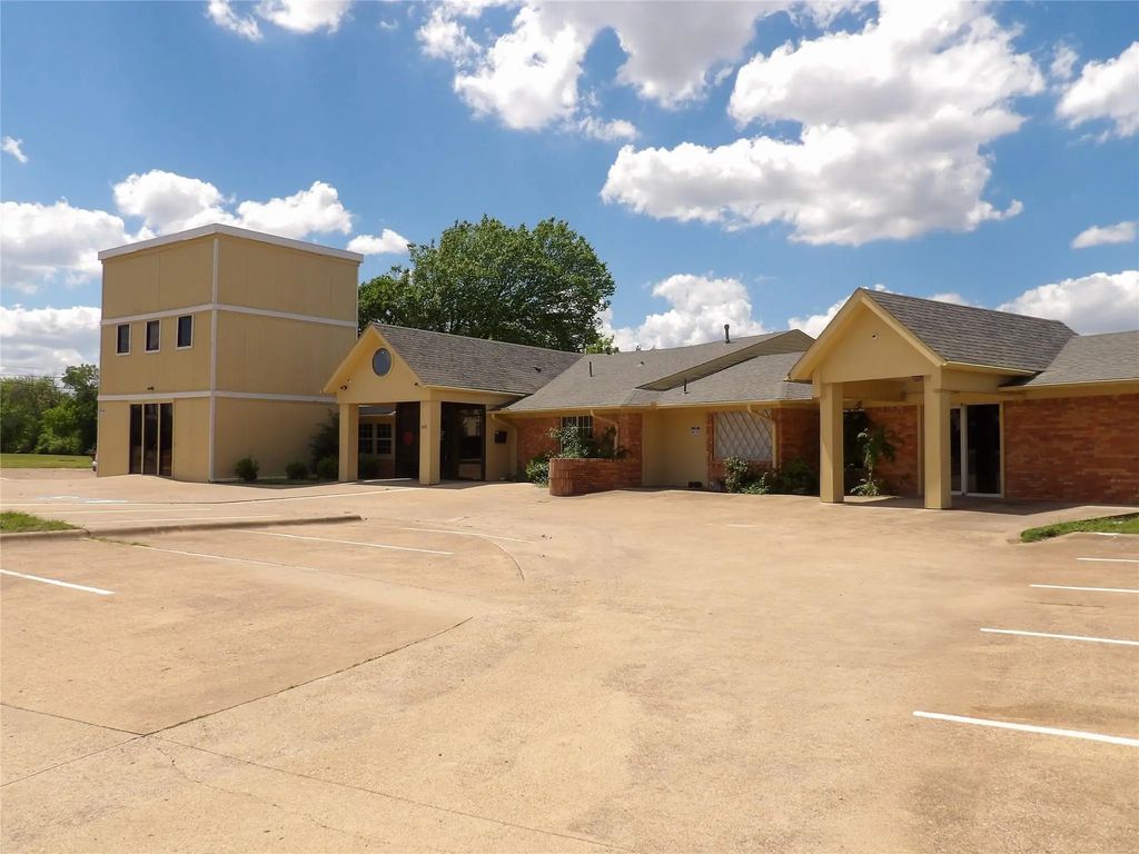 4373 S Hampton Road A, Dallas