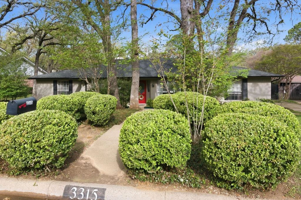 3315 Yellowstone Drive, Arlington