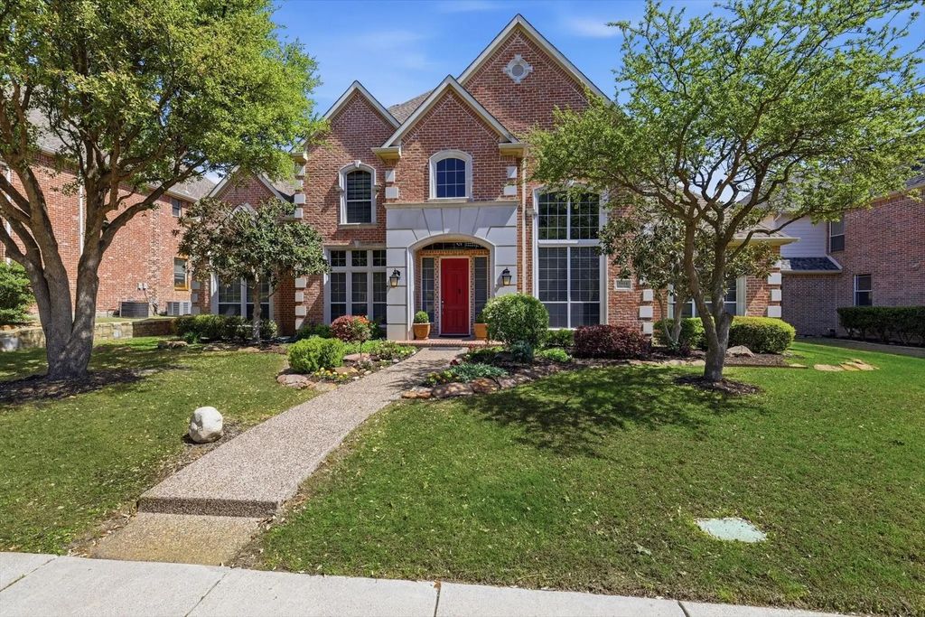 5404 Golden Sunset Court, Frisco