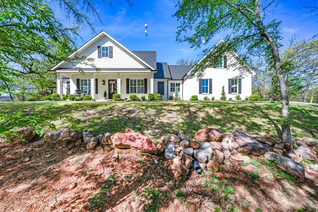 120 Nelson Drive, Sulphur Springs