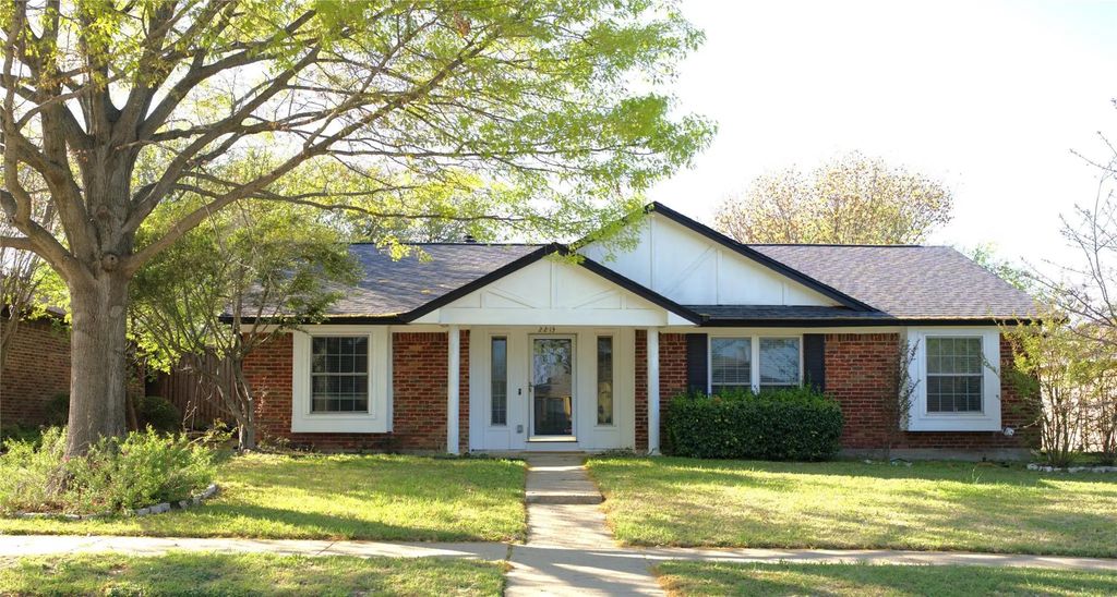 2213 Clearhaven Drive, Garland