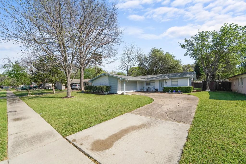 3218 Modella Avenue, Dallas