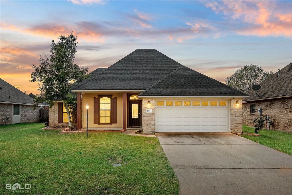 806 Applewood Trail, Haughton