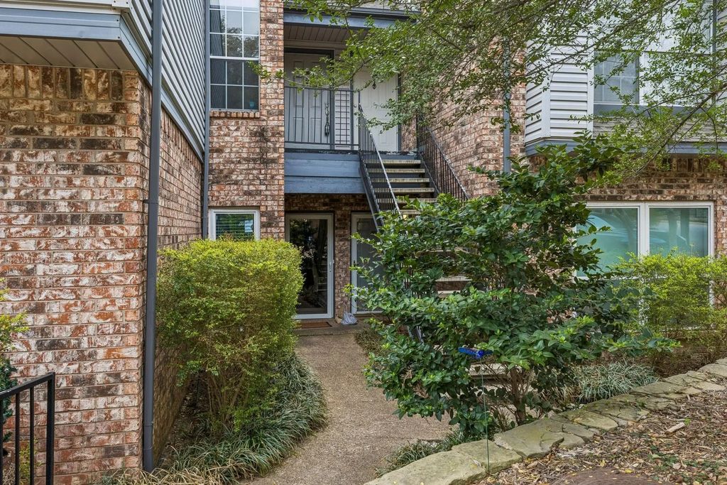 2506 Wedglea Drive 808, Dallas