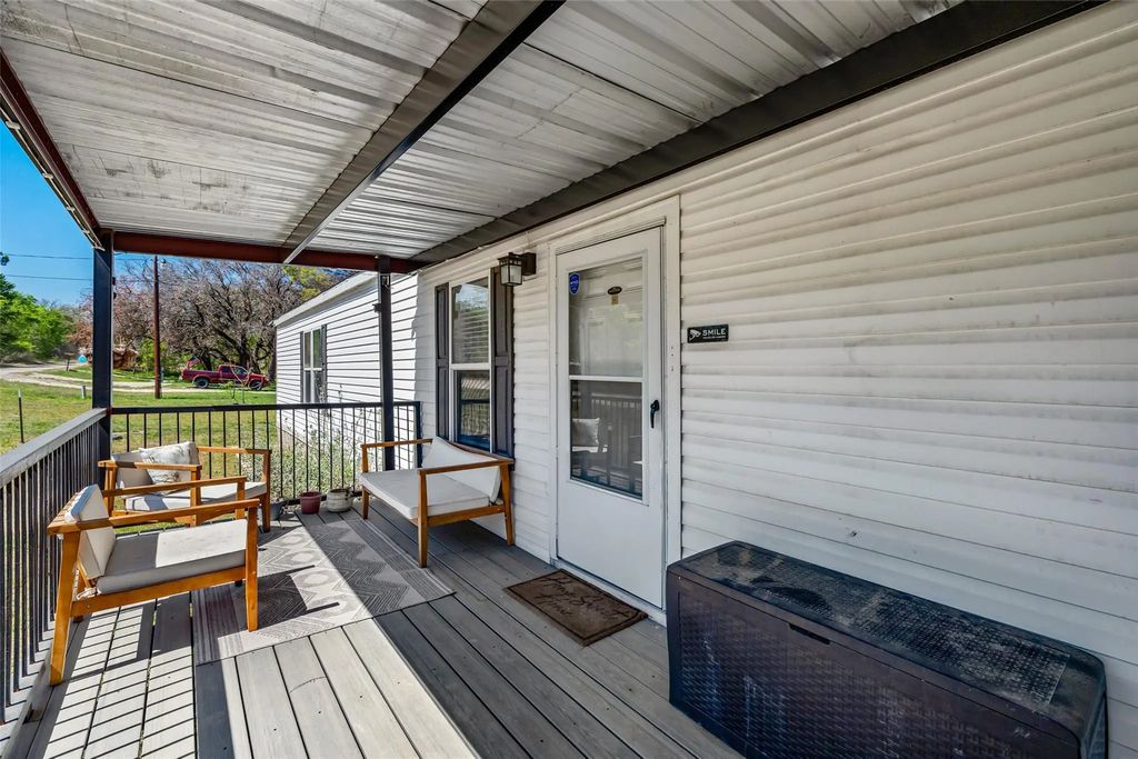 4400 Montana Trail, Granbury