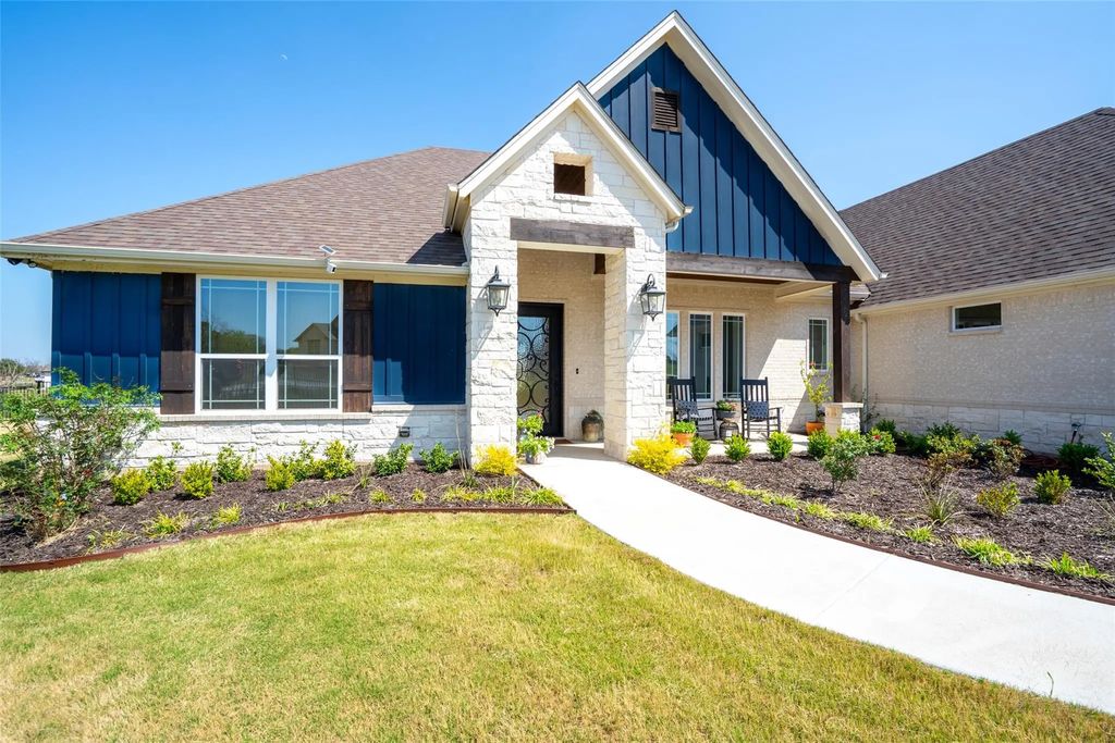 2521 Birchwood Drive, Granbury