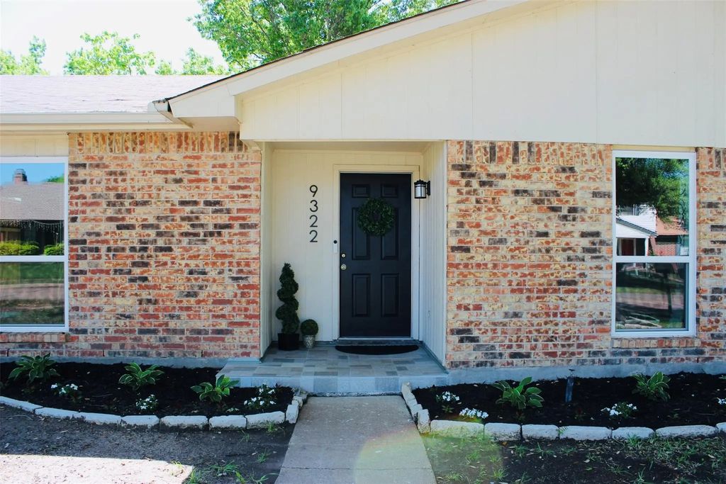 9322 Shipman Street, Rowlett