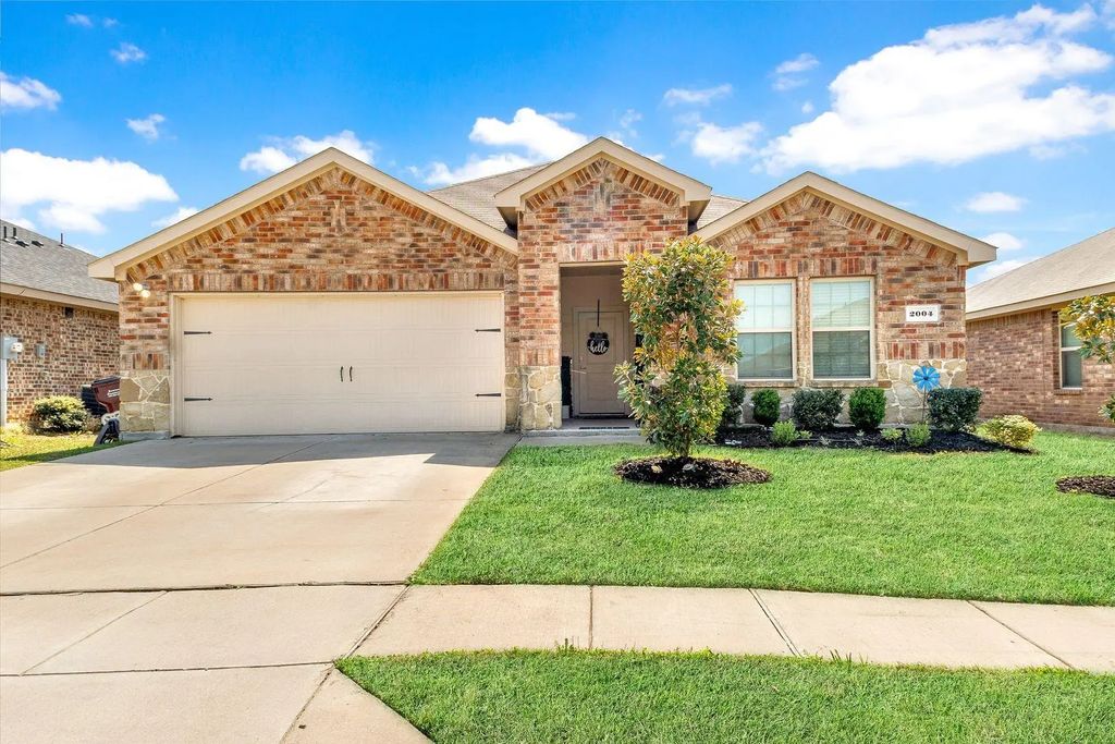 2004 Strongbark Drive, Royse City