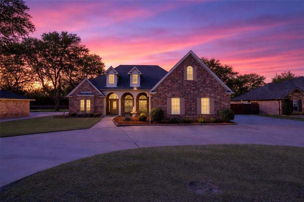 5620 Wedgefield Road, Granbury