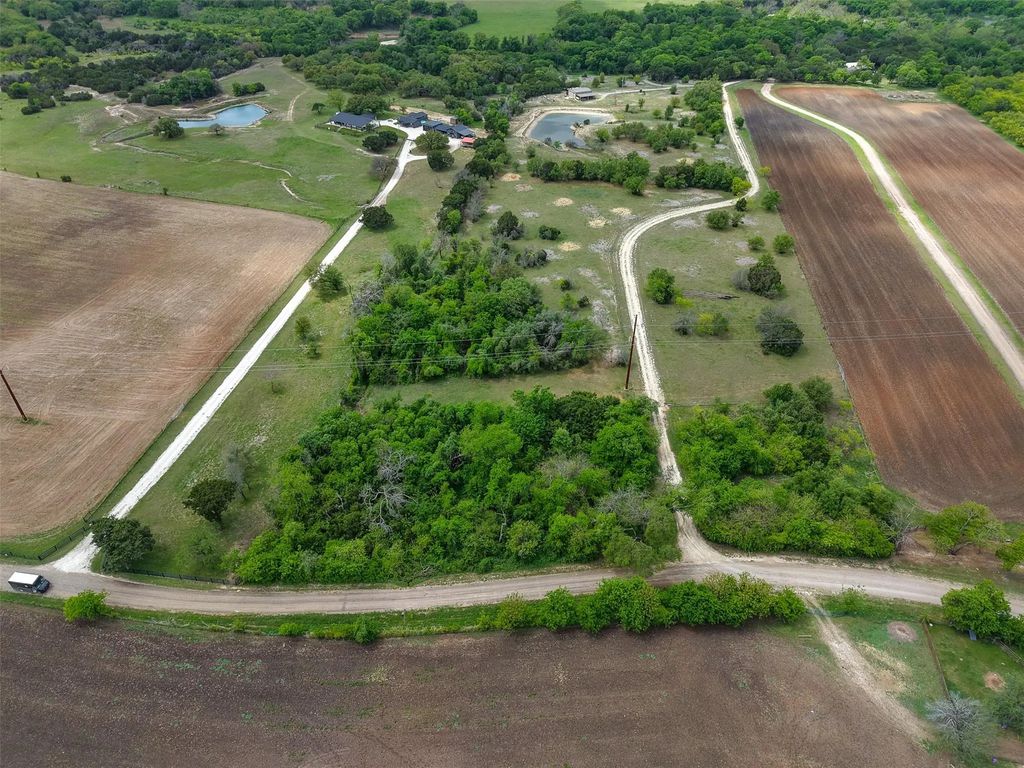 377 County Road 2530, Meridian