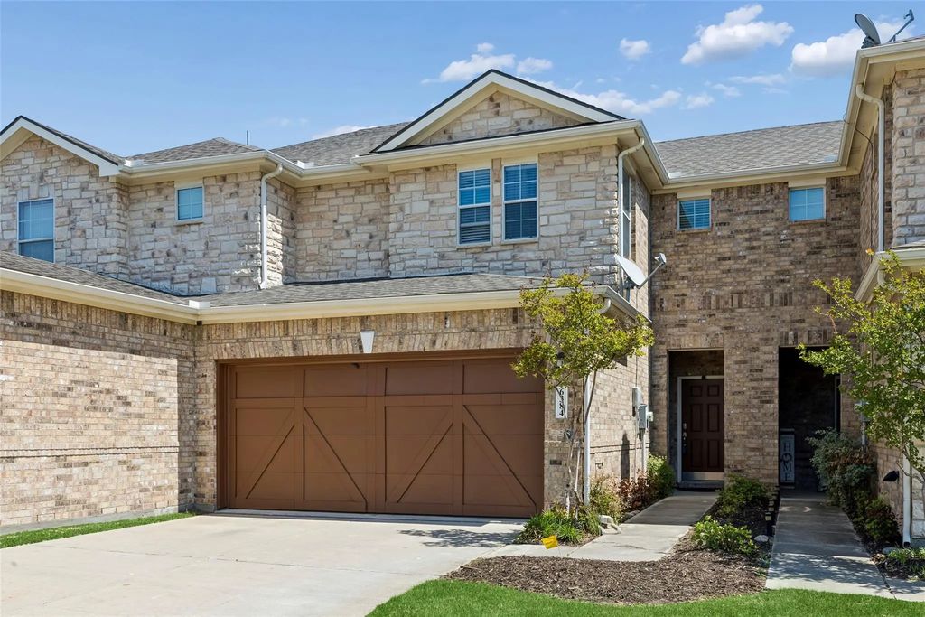 6384 Hill Creek Drive, The Colony