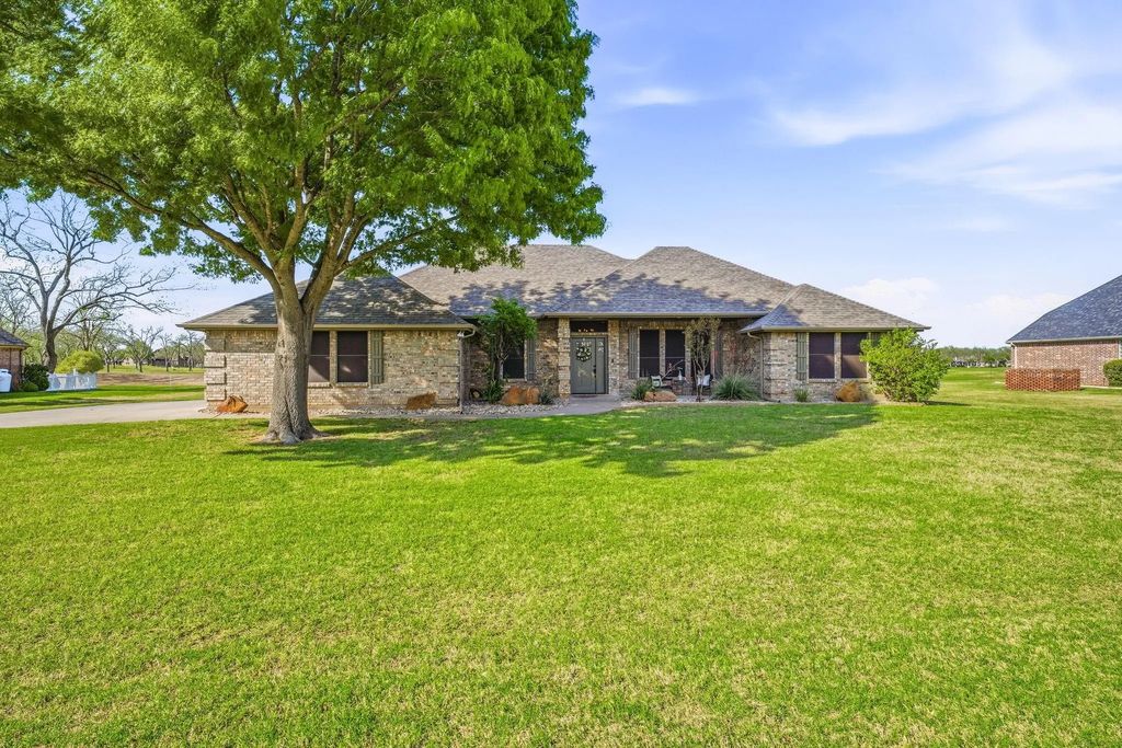 5910 Dog Leg Court, Granbury
