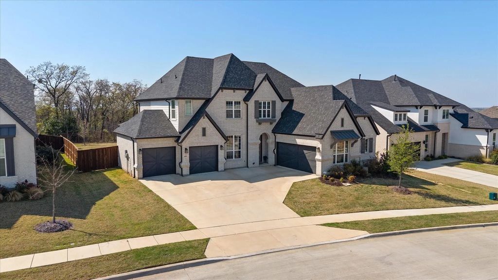 6801 Lost Falls Drive, Flower Mound