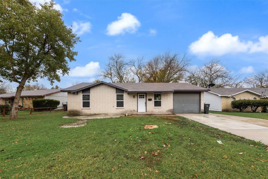 3853 Commonwealth Drive, Garland