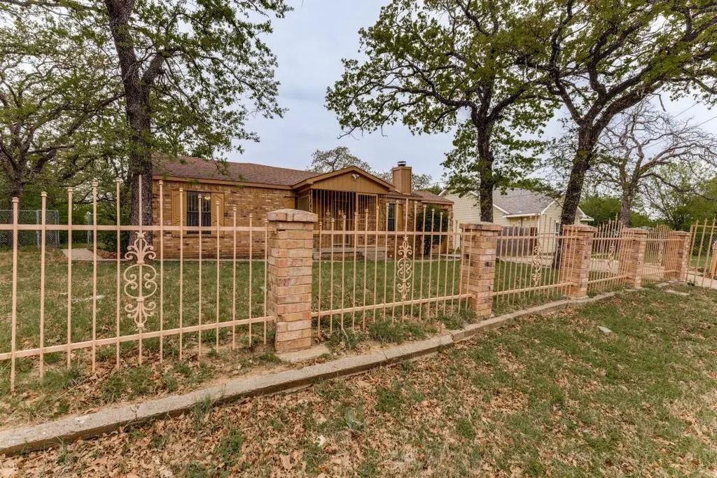 3308 Donalee Street, Fort Worth