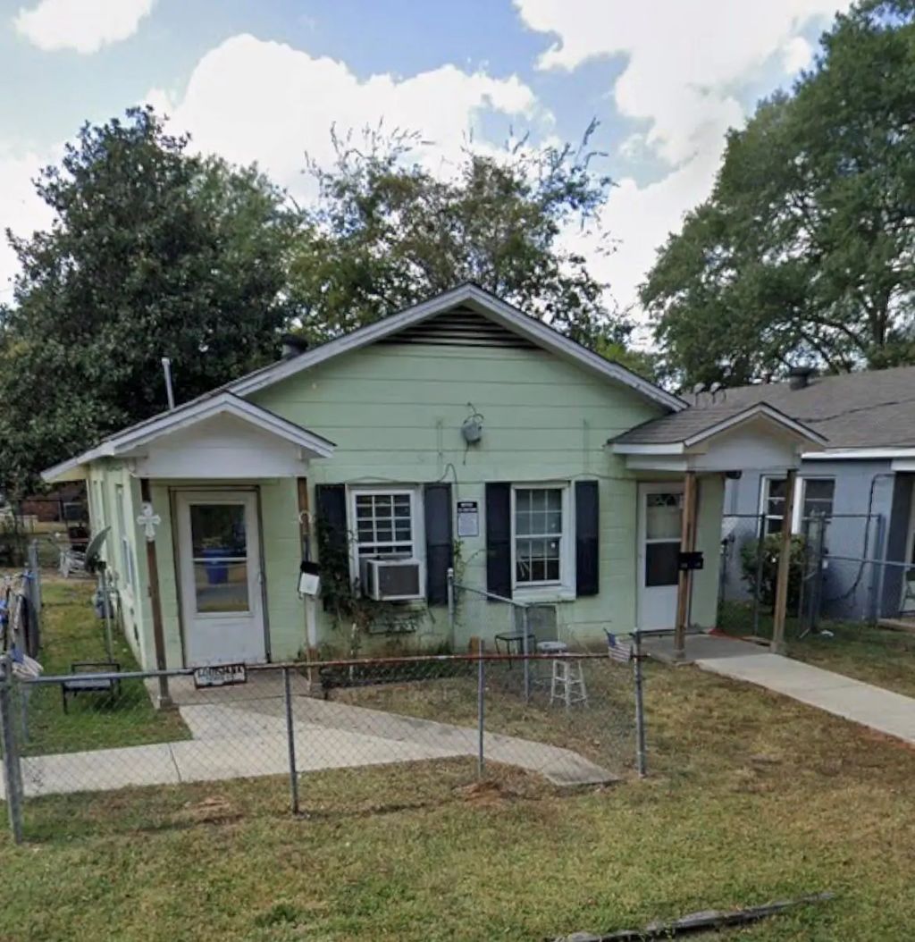 5820 2nd Street, Shreveport