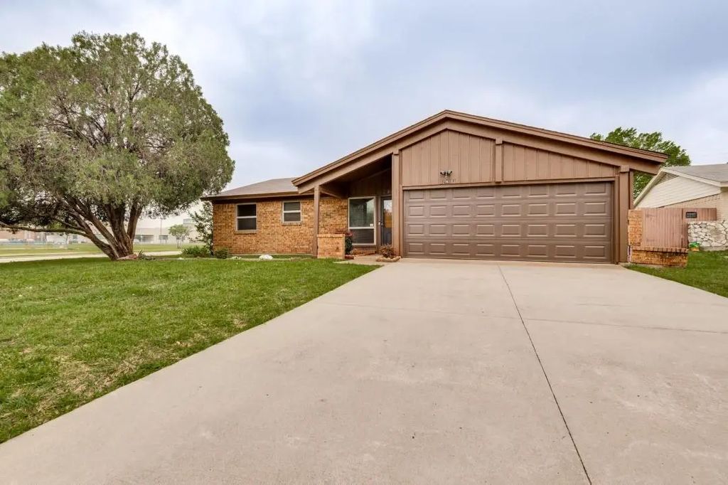 2413 Cheyenne Street, Irving