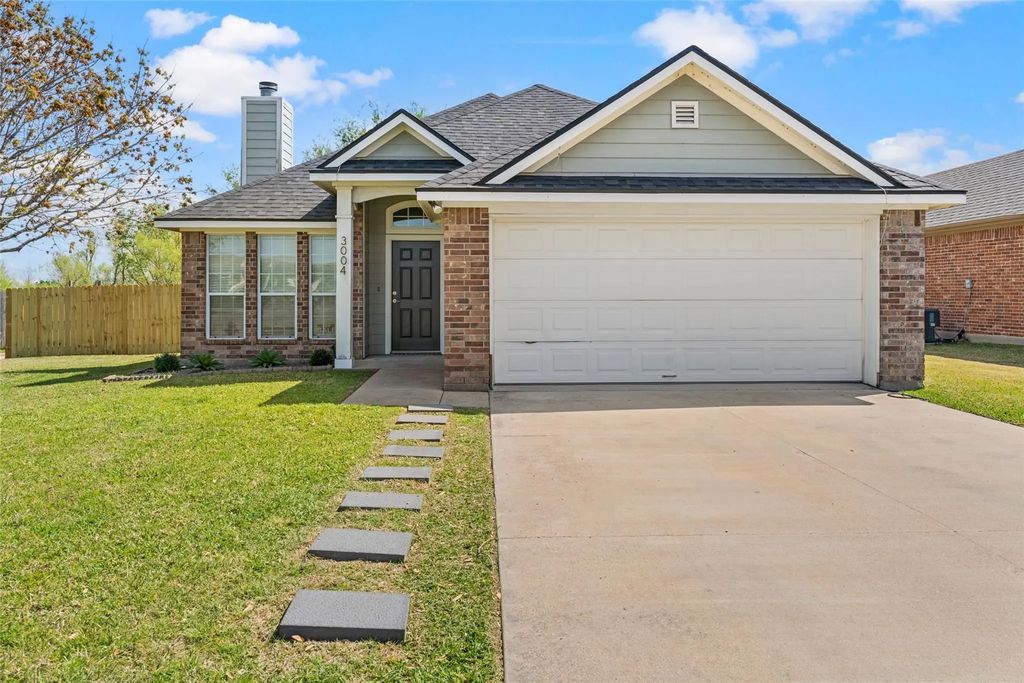 3004 Lippizan Street, Waco