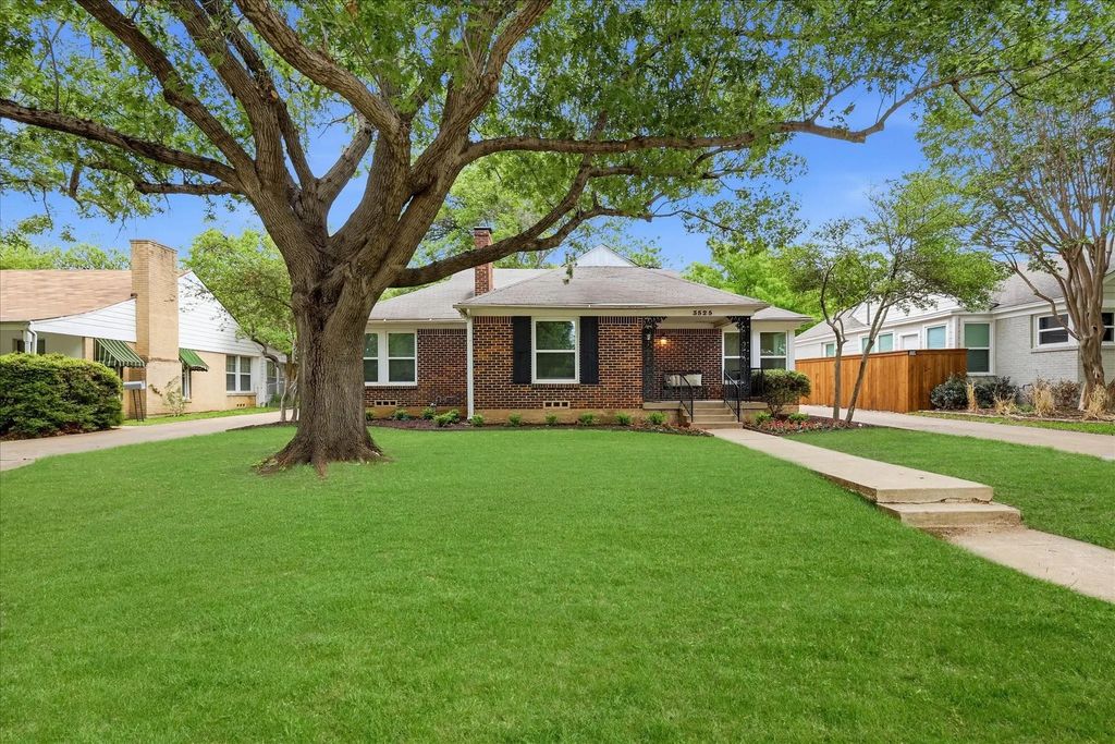 3525 Stadium Drive, Fort Worth