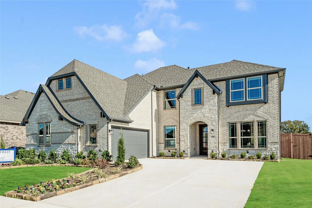 206 Oakcrest Drive, Justin