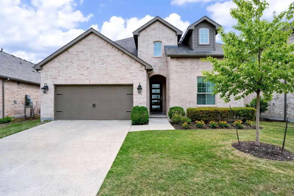 3416 Crescent Lane, Celina