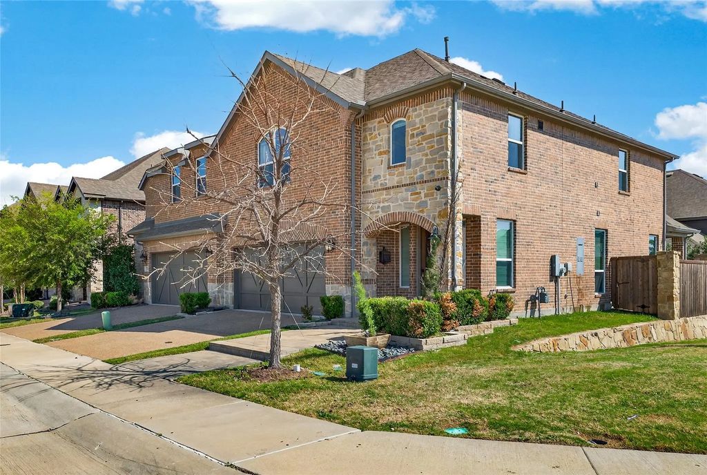 3900 Morel Drive, Lewisville