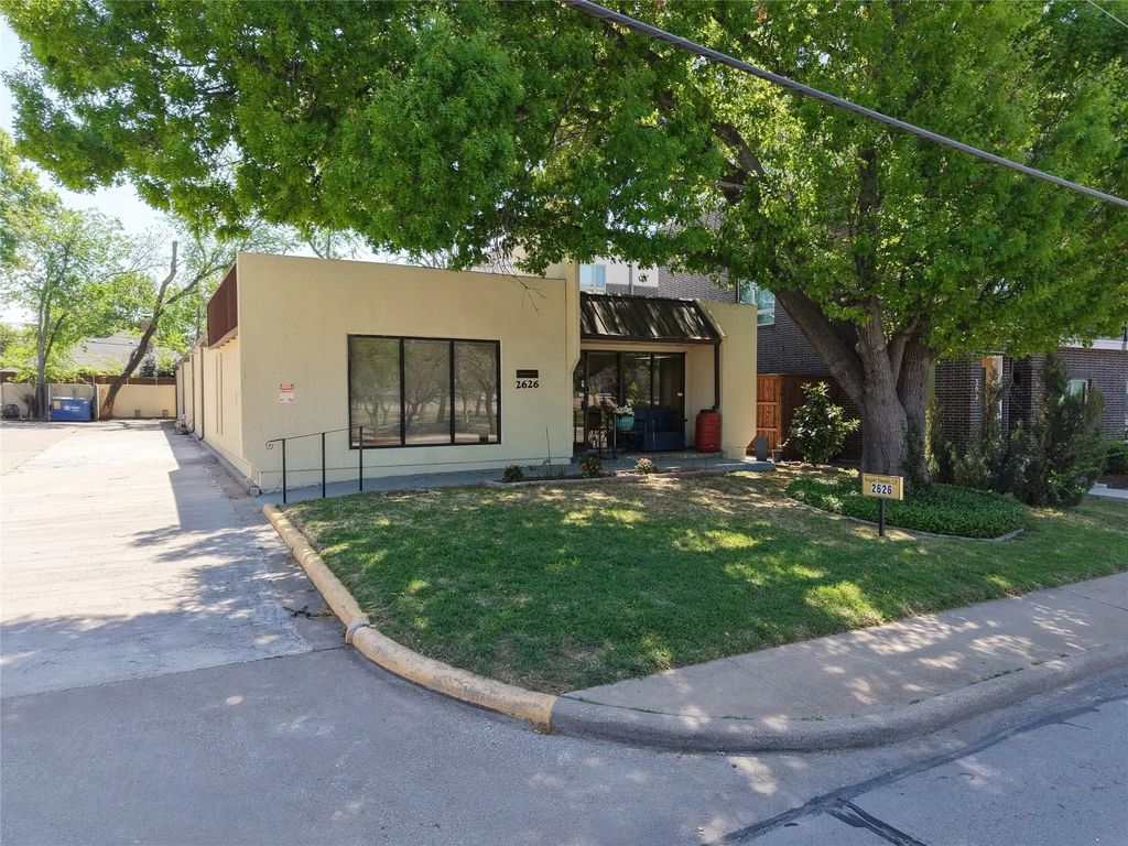 2626 Valley View Lane, Farmers Branch