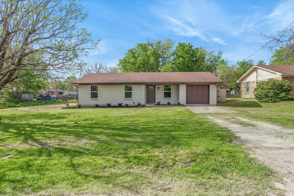 504 Burnett Street, Wills Point