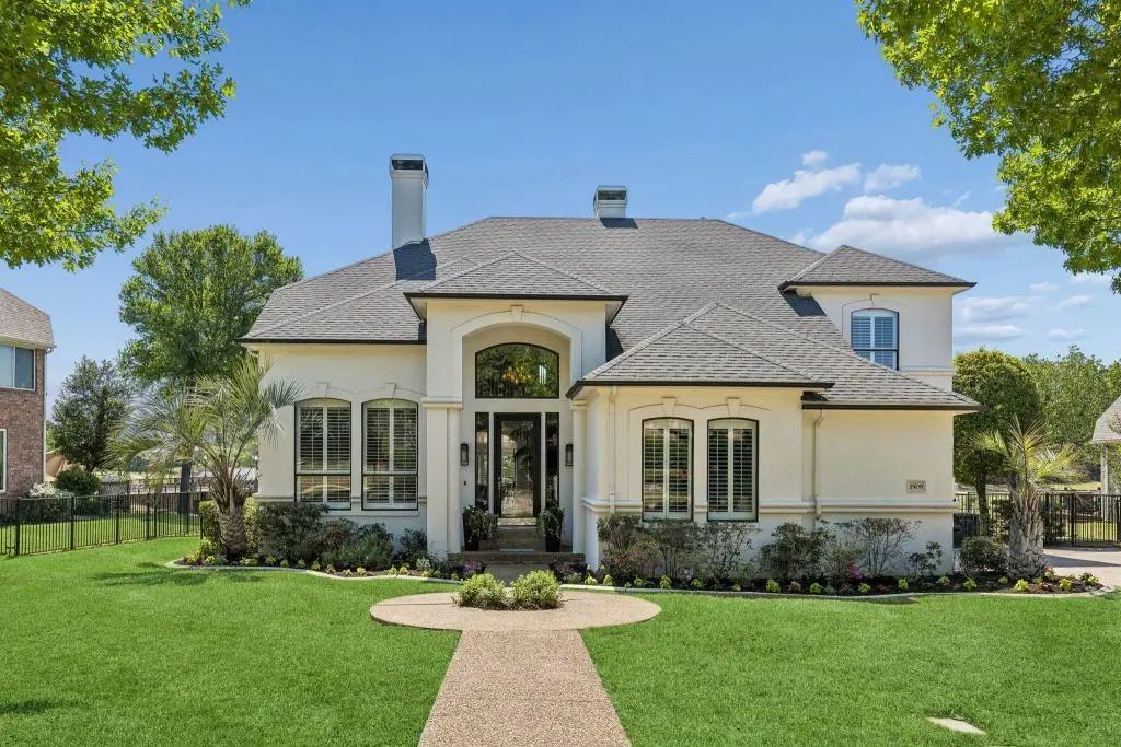 1908 Shumard Oak Lane, Irving