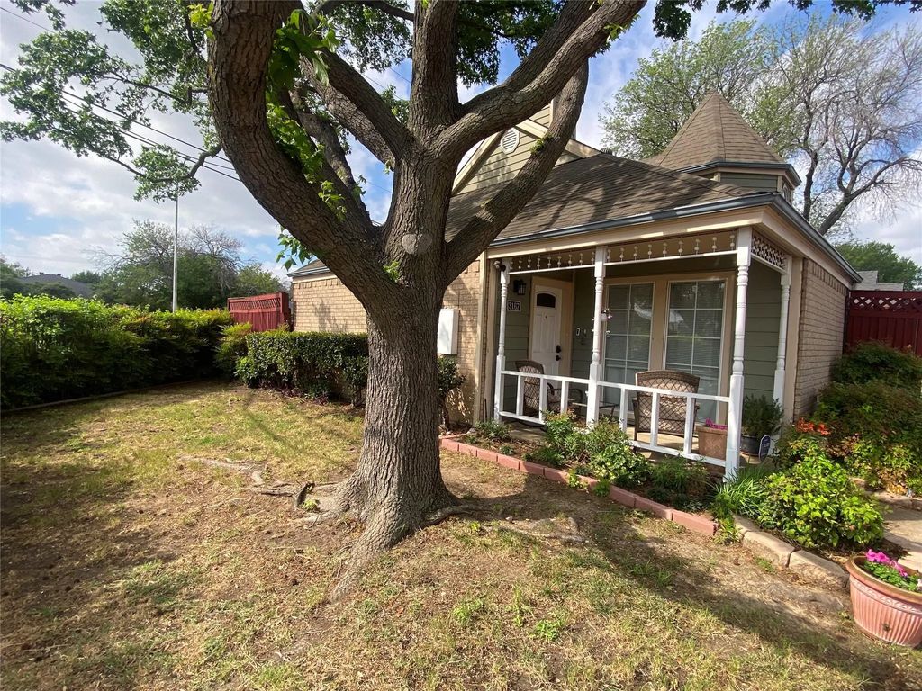 3167 Royal Lane, Dallas