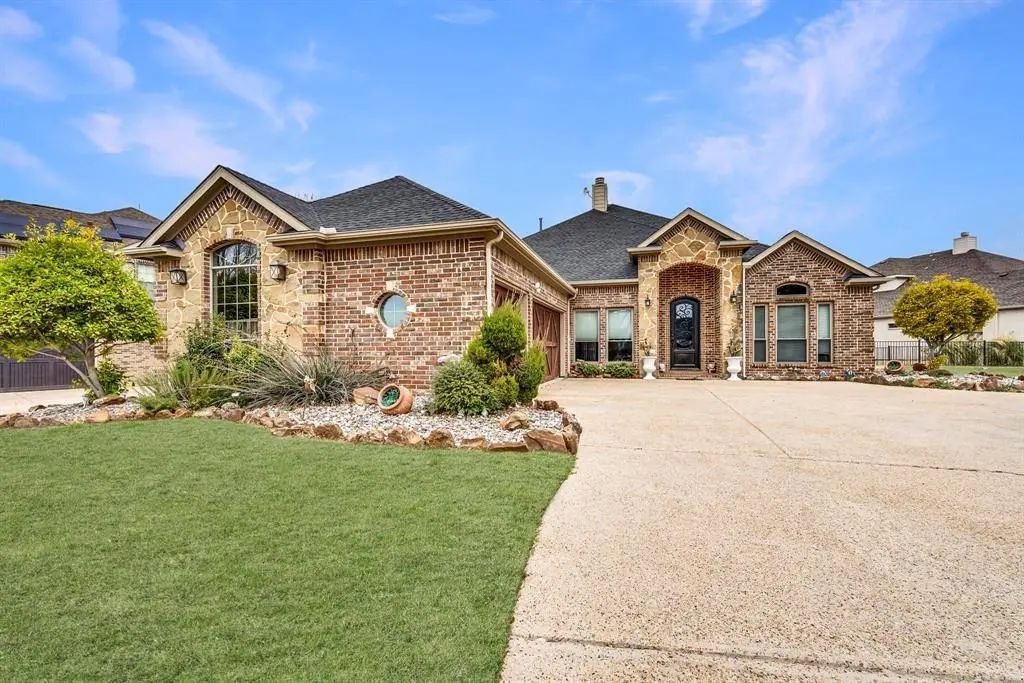12129 Indian Creek Drive, Fort Worth
