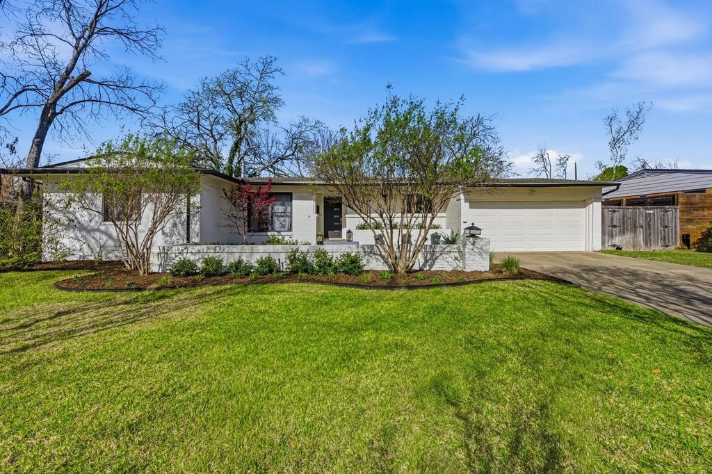 10123 Solta Drive, Dallas