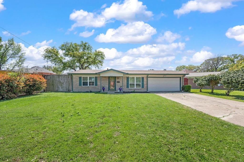 1624 River Oaks Drive, Irving