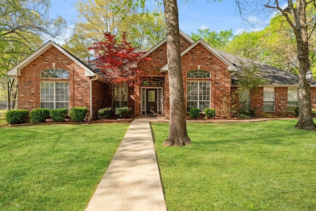 231 Oak Hill, Powderly
