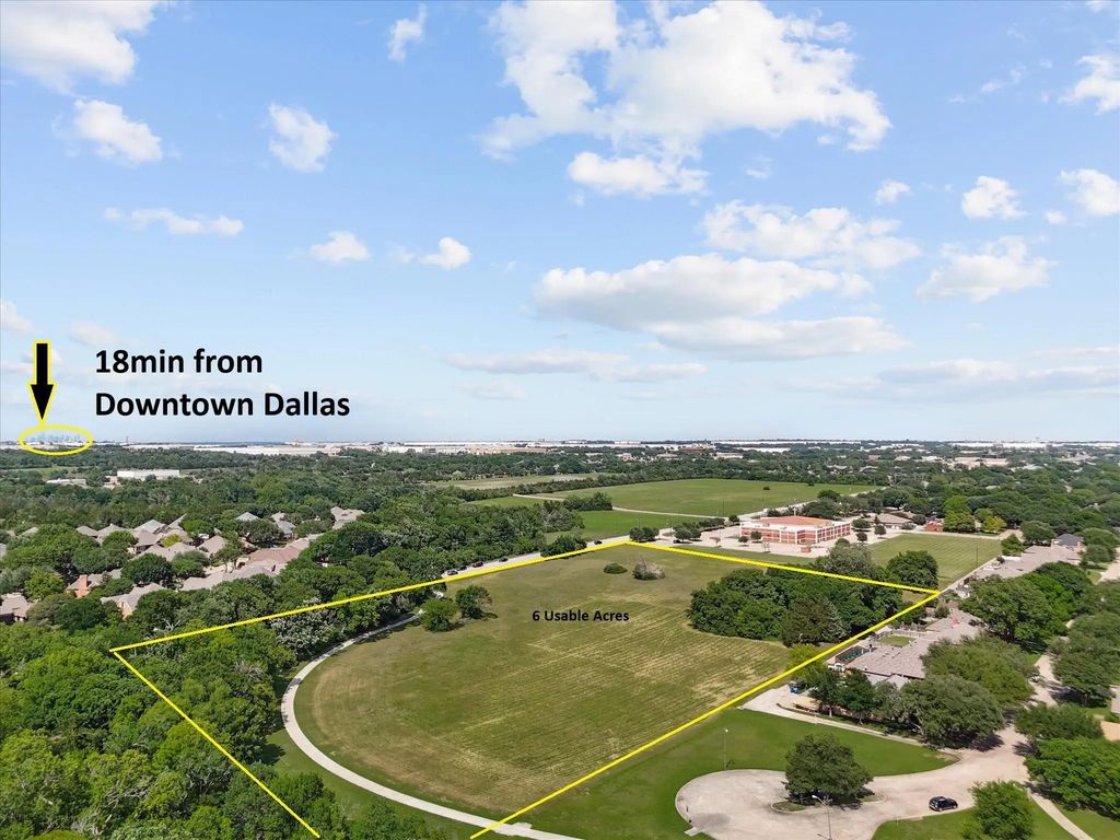 699 W Wintergreen Road, DeSoto