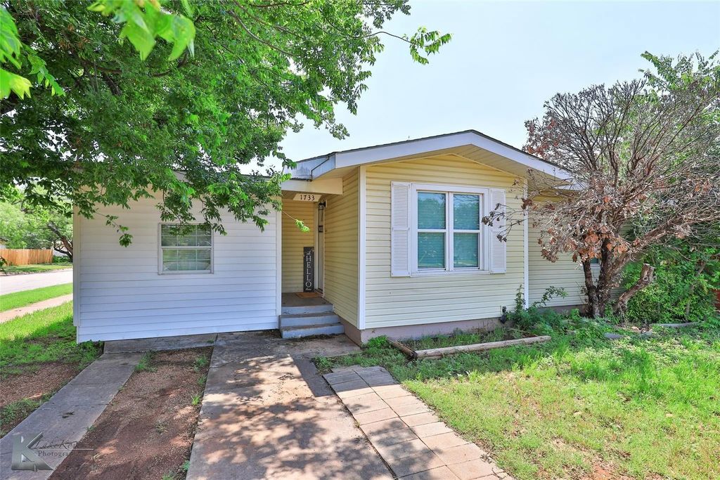 1733 N Mockingbird Lane, Abilene
