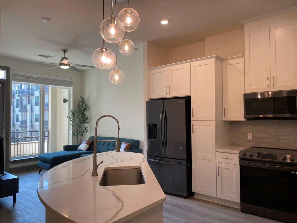 2700 Old Denton Road 2276, Carrollton