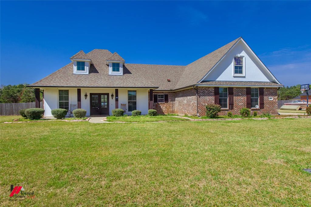 605 Lukes Landing, Bossier City