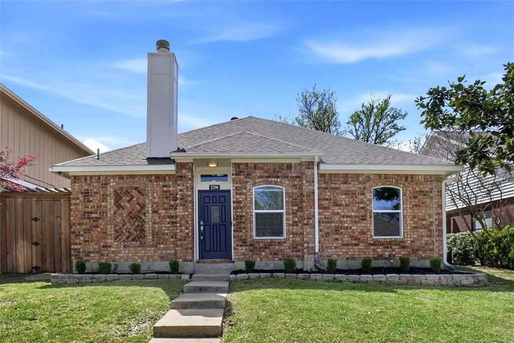 2206 Arbor Creek Drive, Carrollton