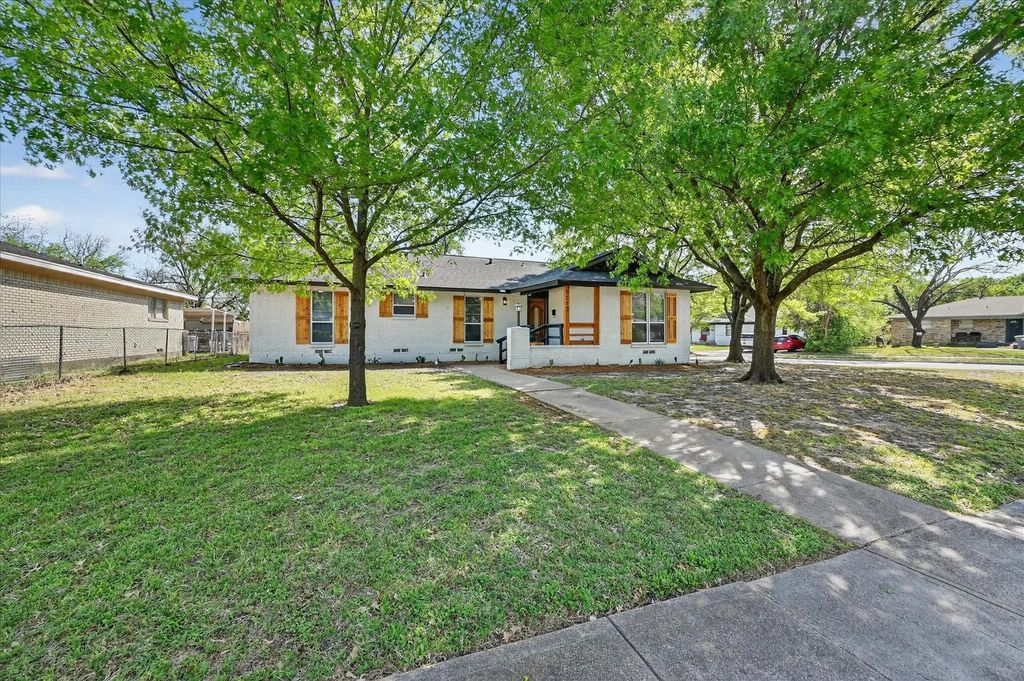 9510 Crestshire Drive, Dallas