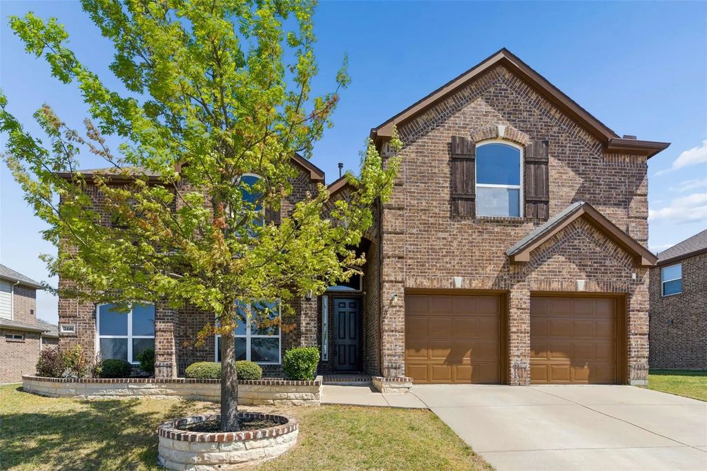 2446 Old Stables Drive, Celina