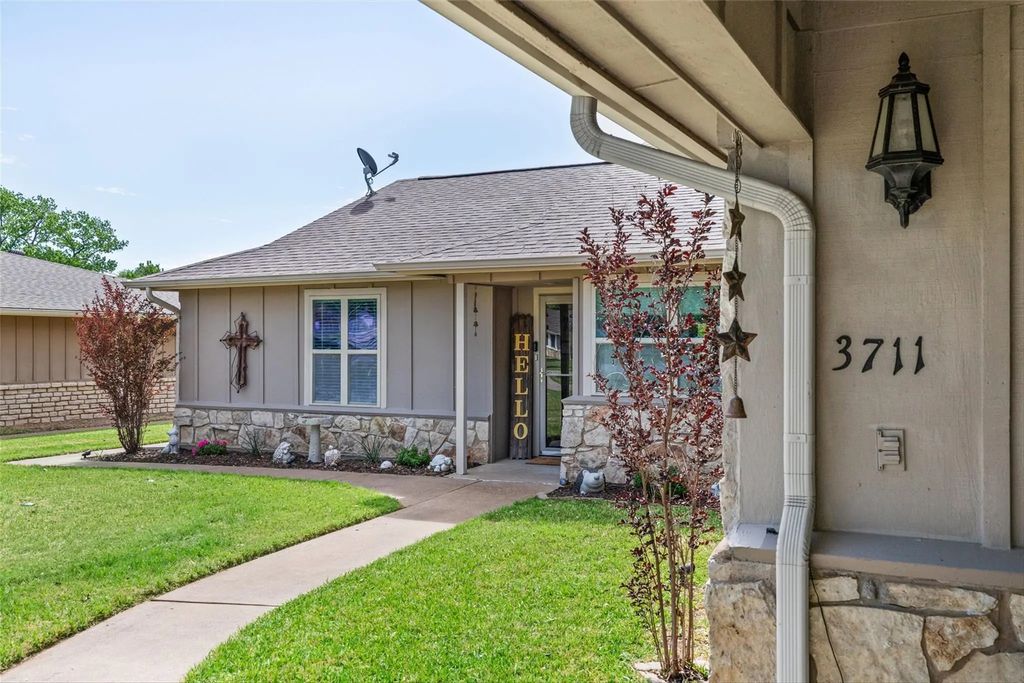 3711 Quail Run, Granbury