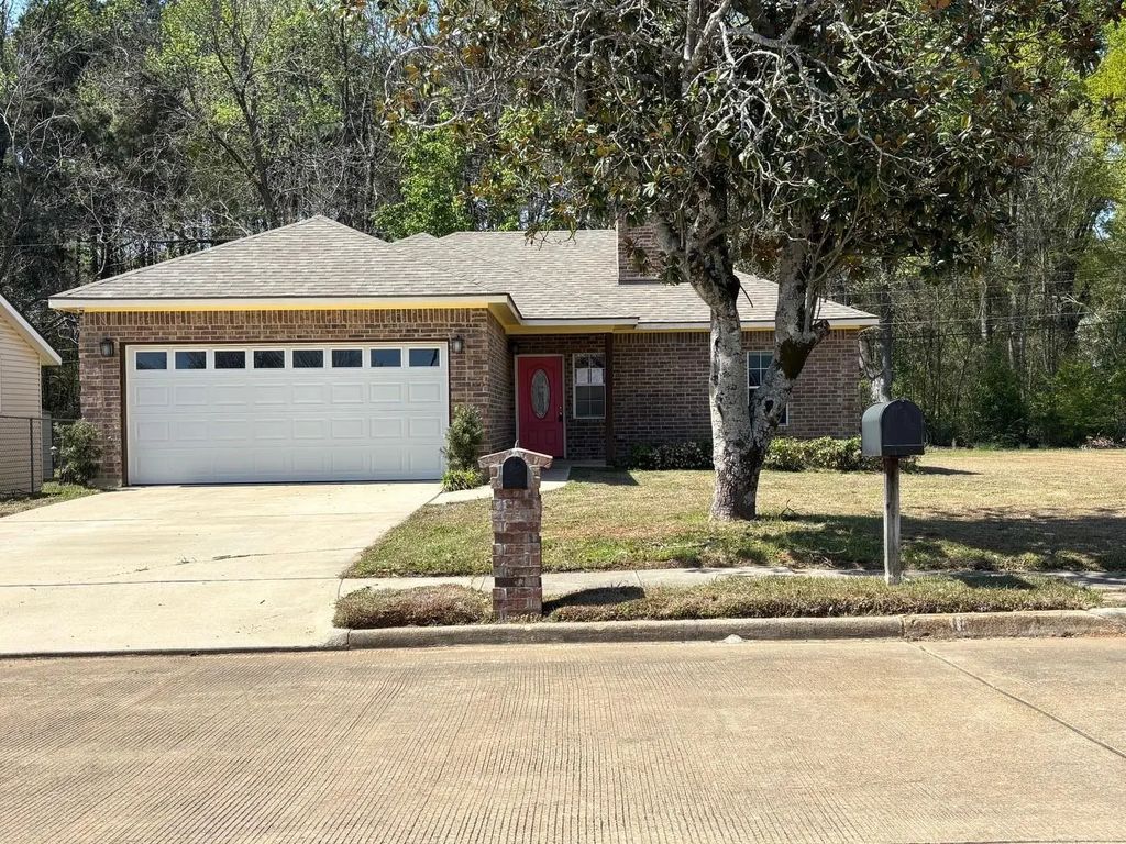 6848 Rockwell Place, Shreveport