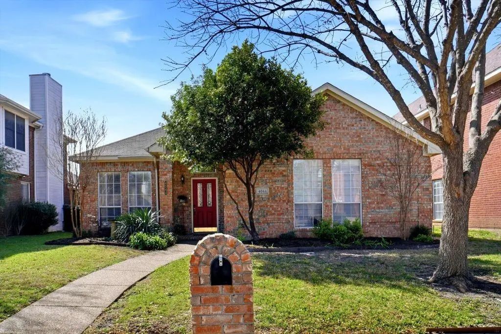 4044 Kirkmeadow Lane, Dallas