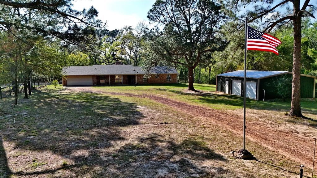 6350 County Road 4508, Athens