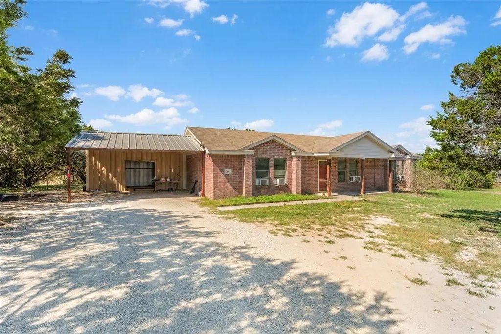 408 Brazos Mountain Drive, Weatherford