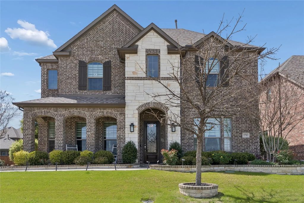 12701 Mercer Parkway, Farmers Branch