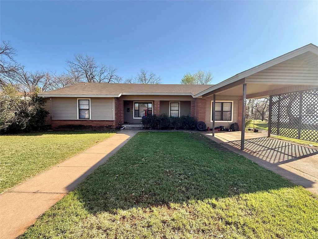 541 E North 23rd Street, Abilene