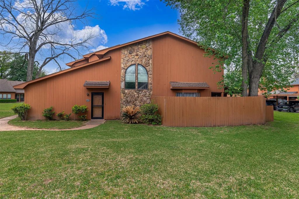 3401 Stonebrook Place, Shreveport