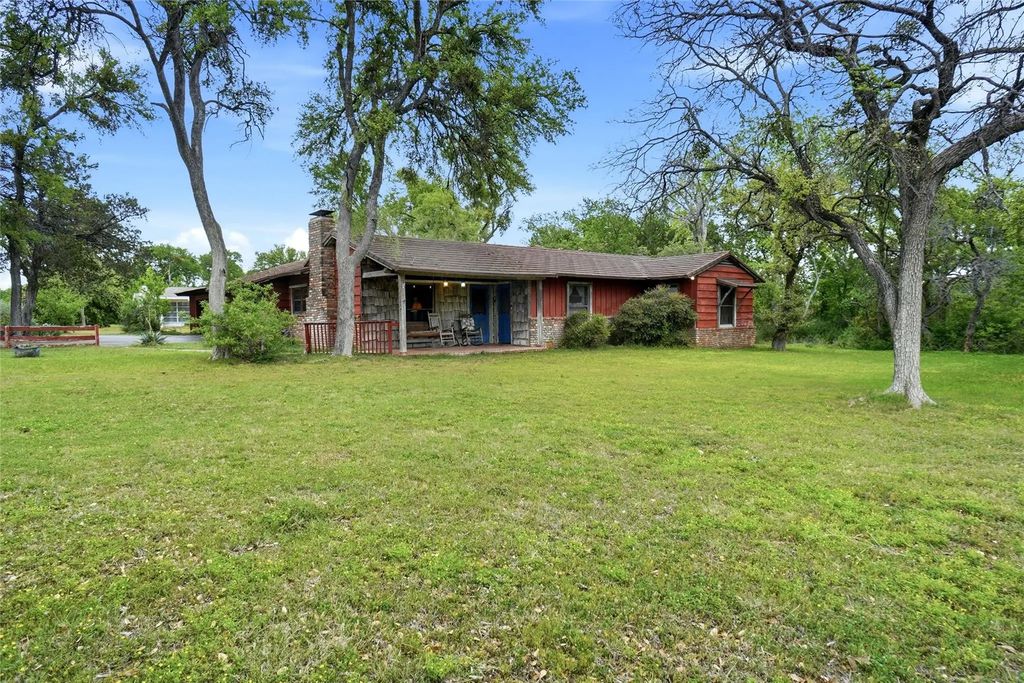 205 Lakeridge Road, Lakeside